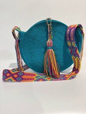 Handmade Rare Wayuu Colombian Mochila bag teal and multi color round